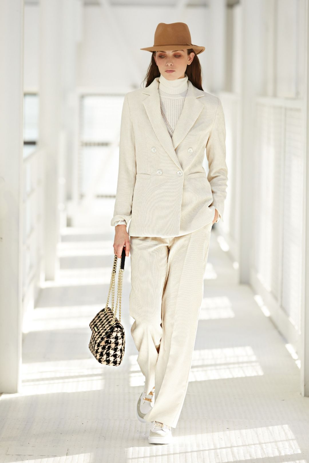 pantalon large en velours côtelé