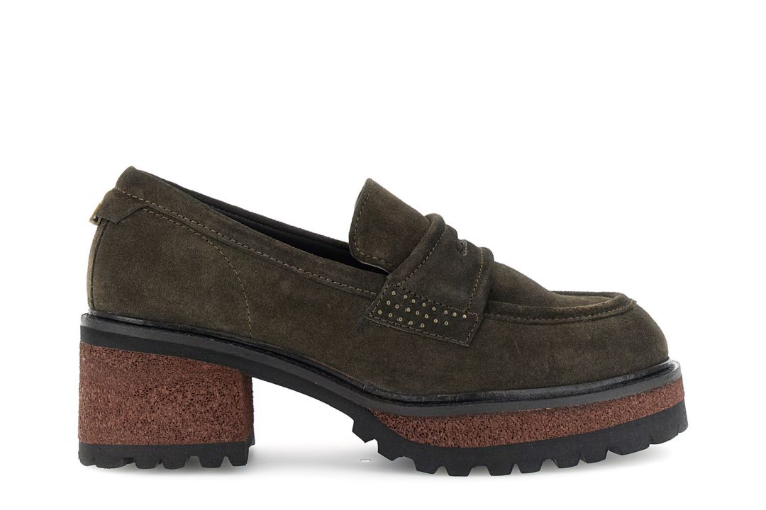 mocassins en daim à semelle crantée dark brown